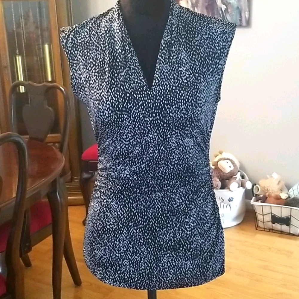 Vince Camuto Black and white blouse